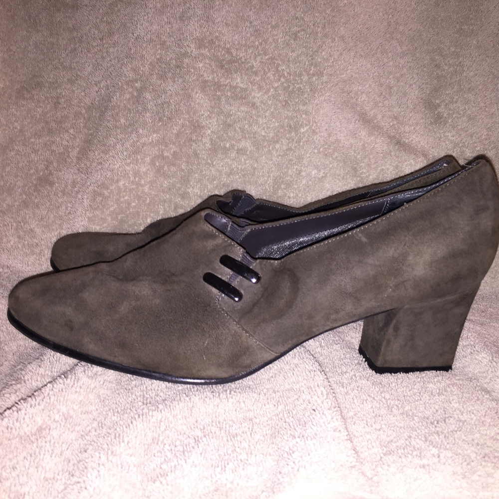 1-1/2 low heel by karen scott